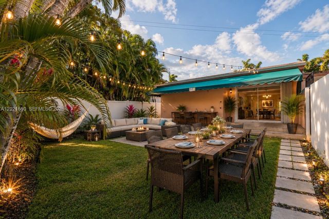947 Lincoln St, Hollywood, FL 33019