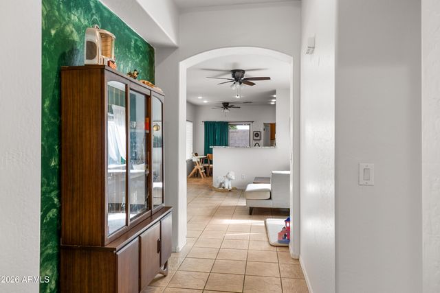 11811 N 51ST Drive, Glendale, AZ 85304