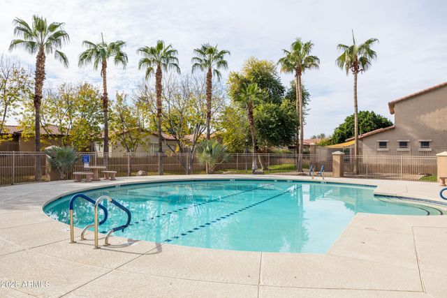 11811 N 51ST Drive, Glendale, AZ 85304