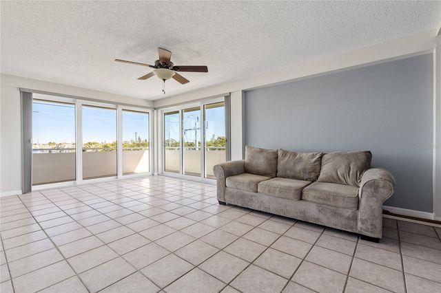 4803 SUNSET COURT 304, Cape Coral, FL 33904