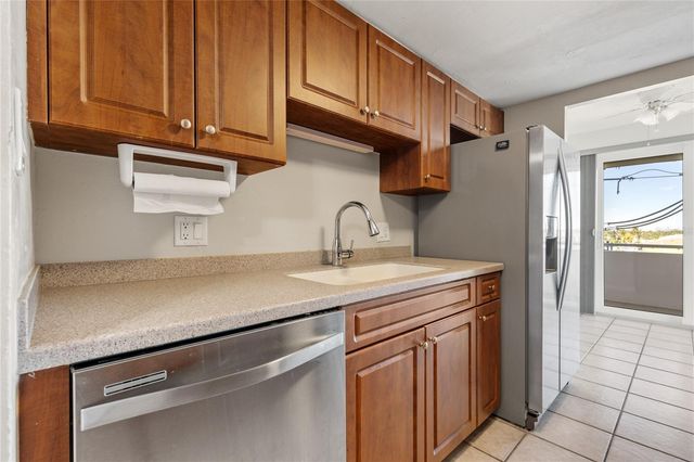 4803 SUNSET COURT 304, Cape Coral, FL 33904