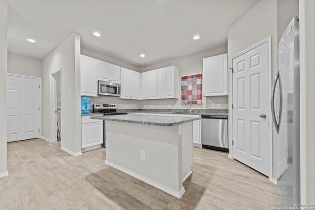 7115 Mesa Cliffs, Converse, TX 78109