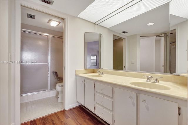 13001 SW 11th Ct 401A, Pembroke Pines, FL 33027