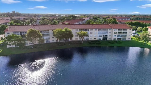 13001 SW 11th Ct 401A, Pembroke Pines, FL 33027