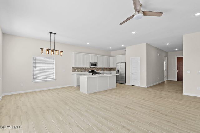 8409 PHIL Place, Vinton, TX 79821