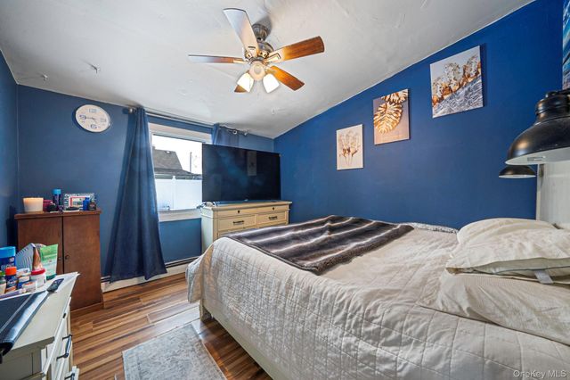 54 Pacific Avenue, Deer Park, NY 11729