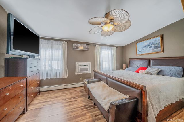 54 Pacific Avenue, Deer Park, NY 11729