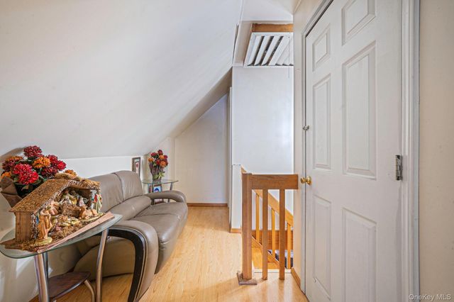 54 Pacific Avenue, Deer Park, NY 11729