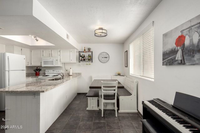 18811 N 19TH Avenue 2017, Phoenix, AZ 85027