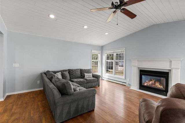 10716 27th Avenue S, Burnsville, MN 55337