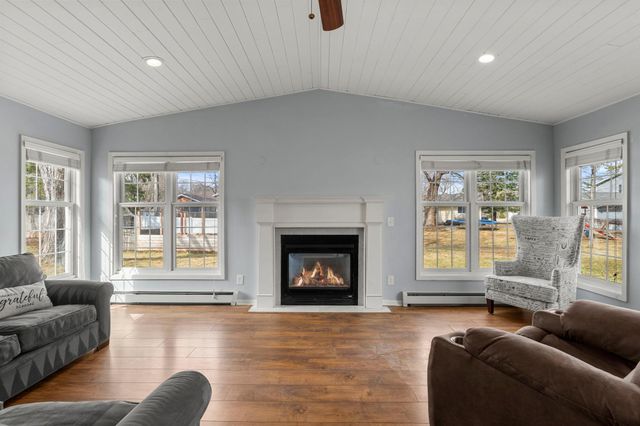 10716 27th Avenue S, Burnsville, MN 55337