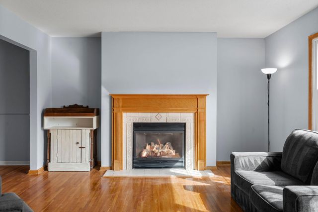 10716 27th Avenue S, Burnsville, MN 55337