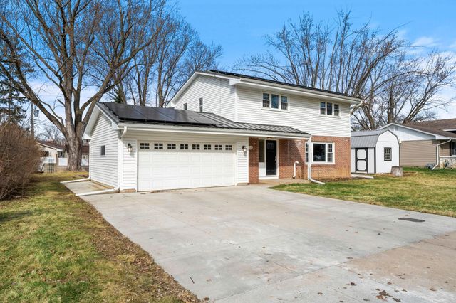 10716 27th Avenue S, Burnsville, MN 55337