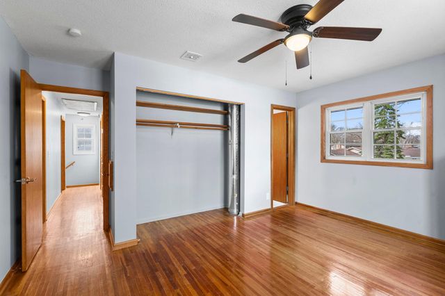 10716 27th Avenue S, Burnsville, MN 55337