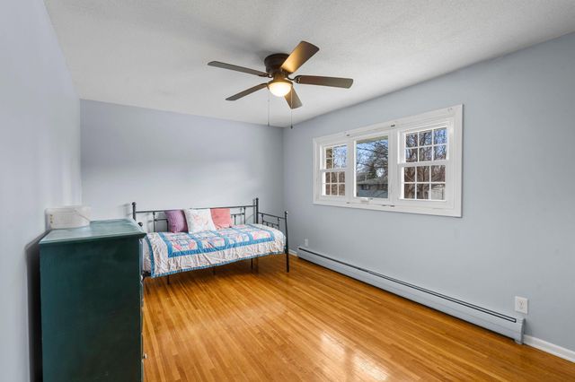 10716 27th Avenue S, Burnsville, MN 55337