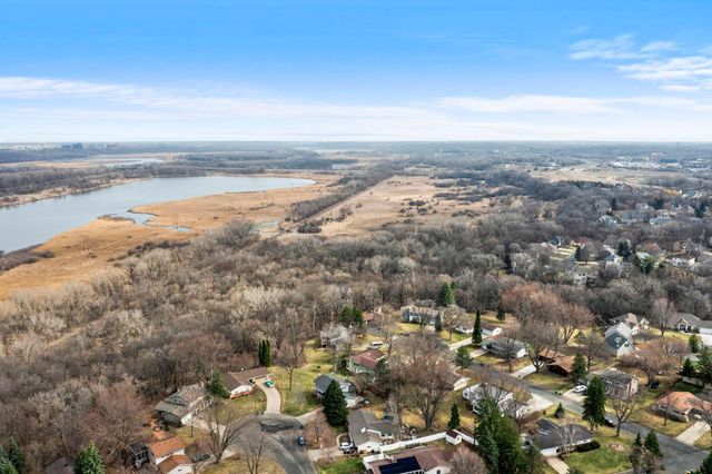 10716 27th Avenue S, Burnsville, MN 55337