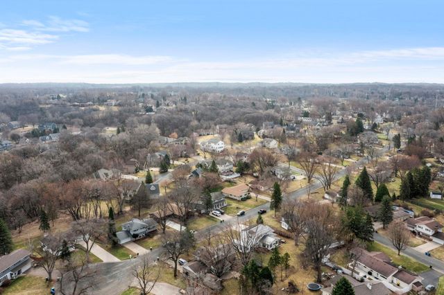 10716 27th Avenue S, Burnsville, MN 55337