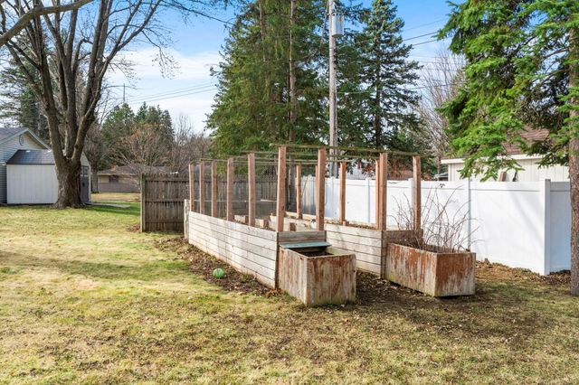 10716 27th Avenue S, Burnsville, MN 55337