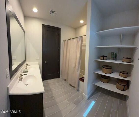 6850 W COLES Road, Laveen, AZ 85339