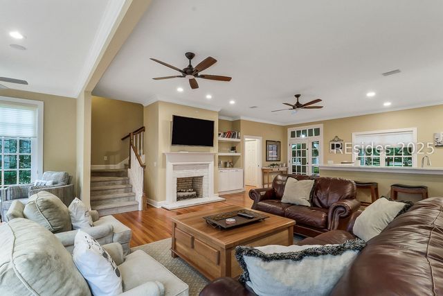 10 W Cottage Cir, Bluffton, SC 29910