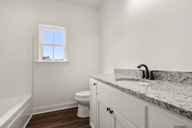 10789 Sage Dr, Walker, LA 70785