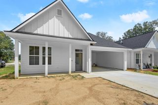 10789 Sage Dr, Walker, LA 70785