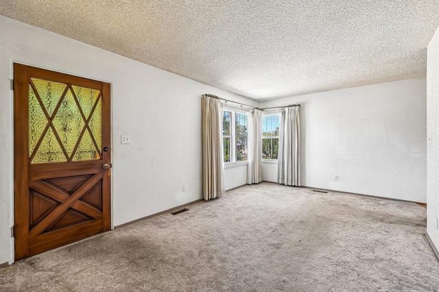 7183 Purdue, La Mesa, CA 91942