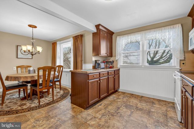 323 MILLERSVILLE RD, Lancaster, PA 17603