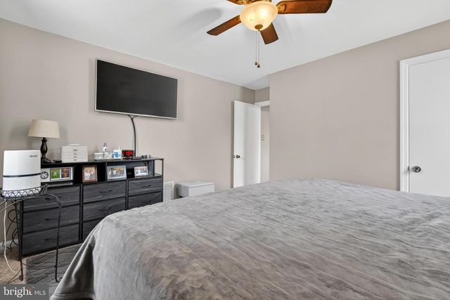 323 MILLERSVILLE RD, Lancaster, PA 17603