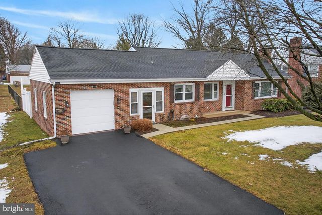323 MILLERSVILLE RD, Lancaster, PA 17603