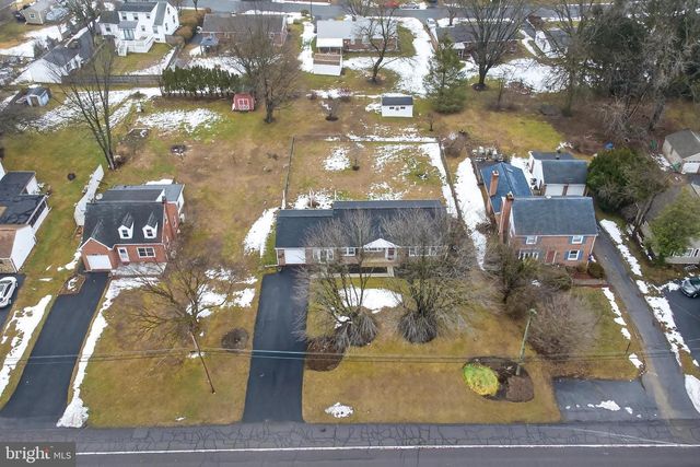 323 MILLERSVILLE RD, Lancaster, PA 17603