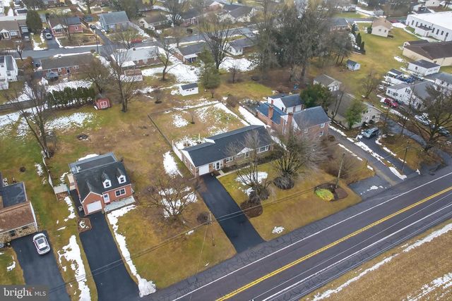 323 MILLERSVILLE RD, Lancaster, PA 17603