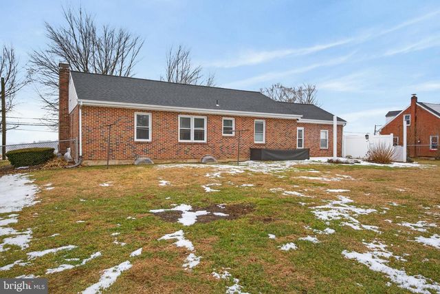 323 MILLERSVILLE RD, Lancaster, PA 17603