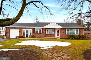 323 MILLERSVILLE RD, Lancaster, PA 17603