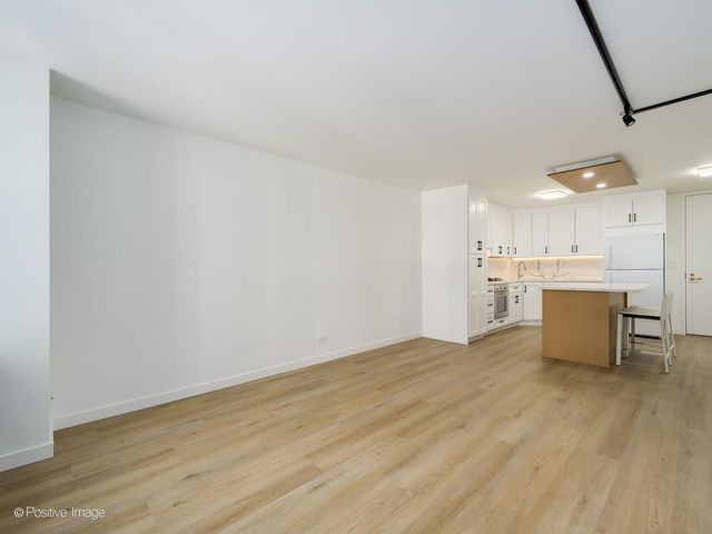 400 E Randolph Street 904, Chicago, IL 60601
