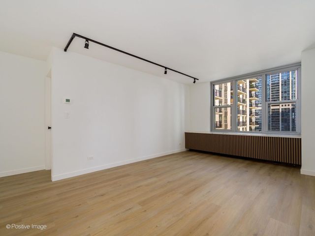 400 E Randolph Street 904, Chicago, IL 60601