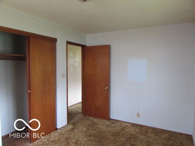 904 Ellenhurst Drive, Anderson, IN 46012