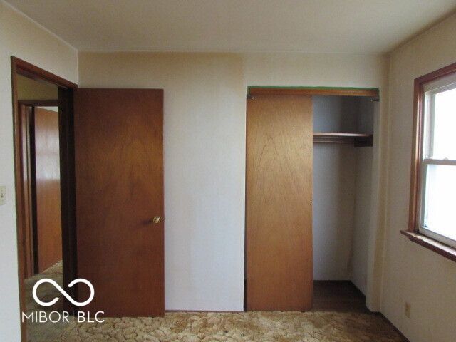 904 Ellenhurst Drive, Anderson, IN 46012