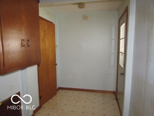 904 Ellenhurst Drive, Anderson, IN 46012