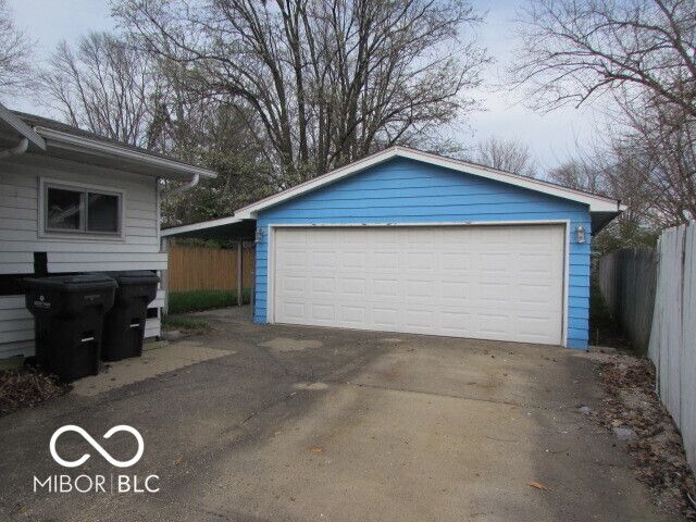 904 Ellenhurst Drive, Anderson, IN 46012
