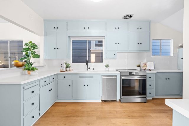 1241 Park Ave, Alameda, CA 94501