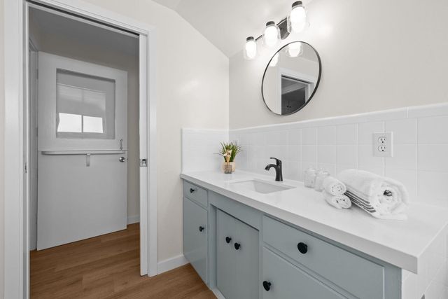 1241 Park Ave, Alameda, CA 94501