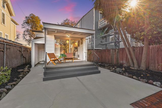 1241 Park Ave, Alameda, CA 94501