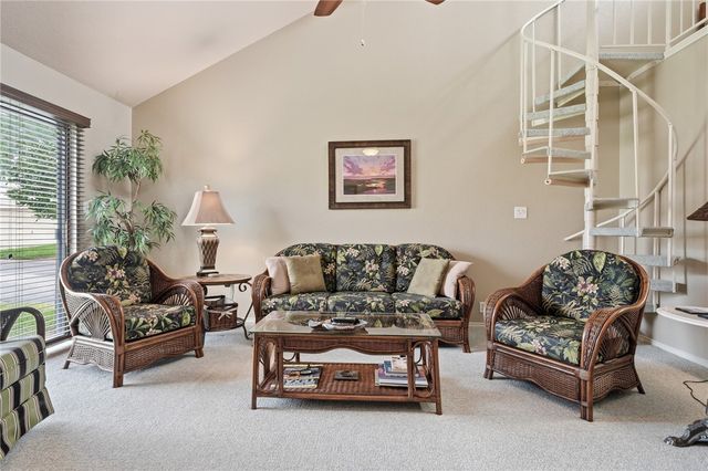 107 Pebble Creek Dr, Rockport, TX 78382