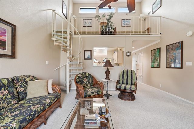 107 Pebble Creek Dr, Rockport, TX 78382