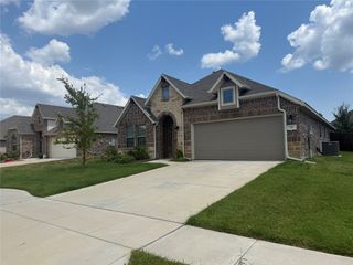 716 Newberry Lane, Royse City, TX 75189