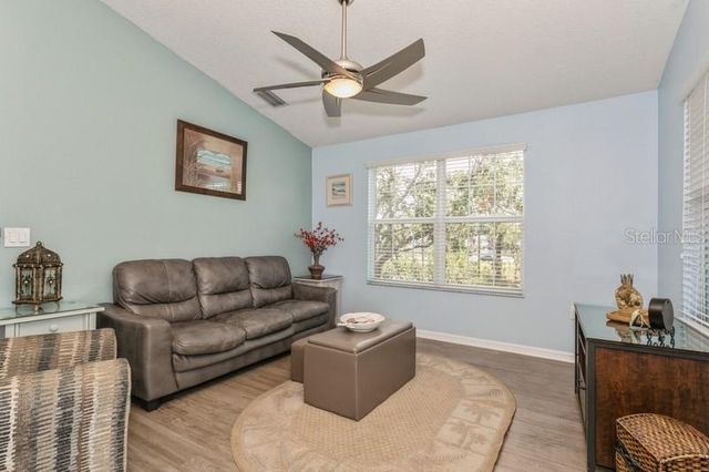 9107 BRUNSWICK LANE, Tampa, FL 33615