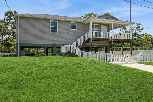 9107 BRUNSWICK LANE, Tampa, FL 33615