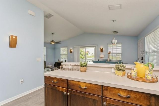 9107 BRUNSWICK LANE, Tampa, FL 33615