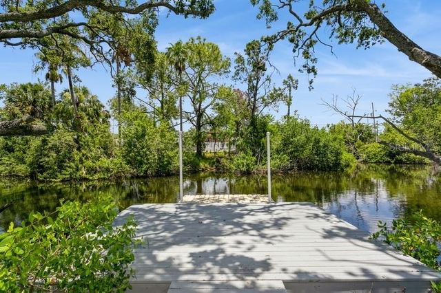 9107 BRUNSWICK LANE, Tampa, FL 33615
